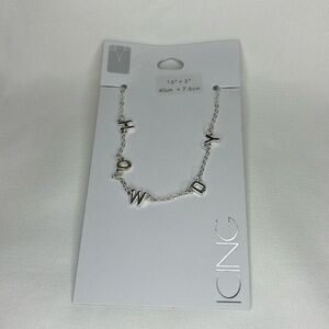 Icing Howdy Necklace Silver